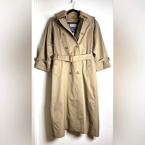 Vintage Burberrys Trench Coat – Classic Belted Khaki, Made in England size L - Picture 1 of 10